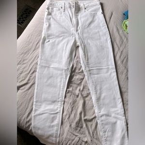 Abercrombie & Fitch white skinny jeans
